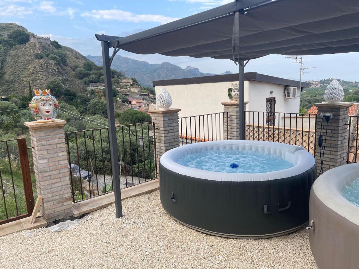 Bed And Relax-Il Maniero Bed & Breakfast Calatabiano Bagian luar foto