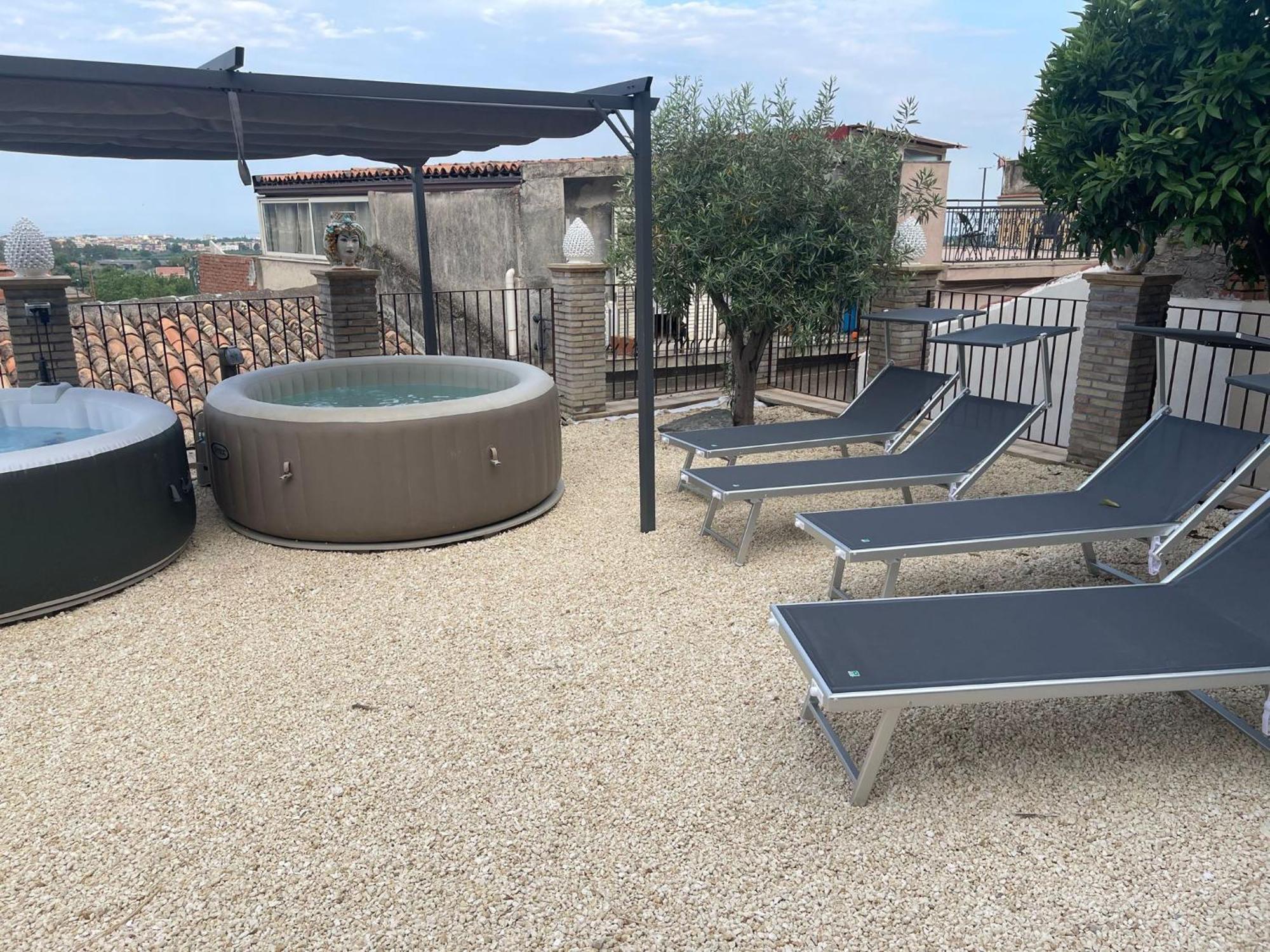 Bed And Relax-Il Maniero Bed & Breakfast Calatabiano Bagian luar foto
