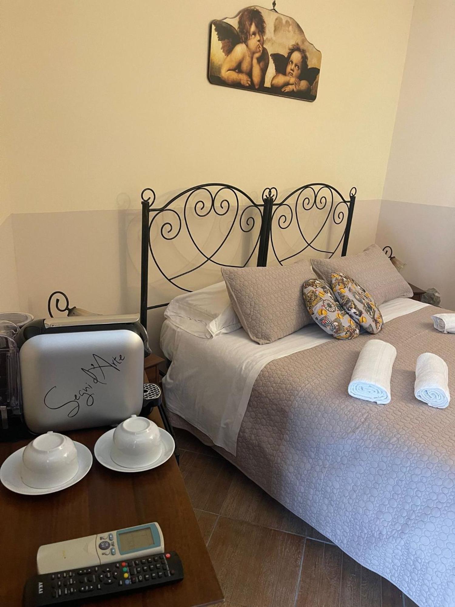 Bed And Relax-Il Maniero Bed & Breakfast Calatabiano Bagian luar foto