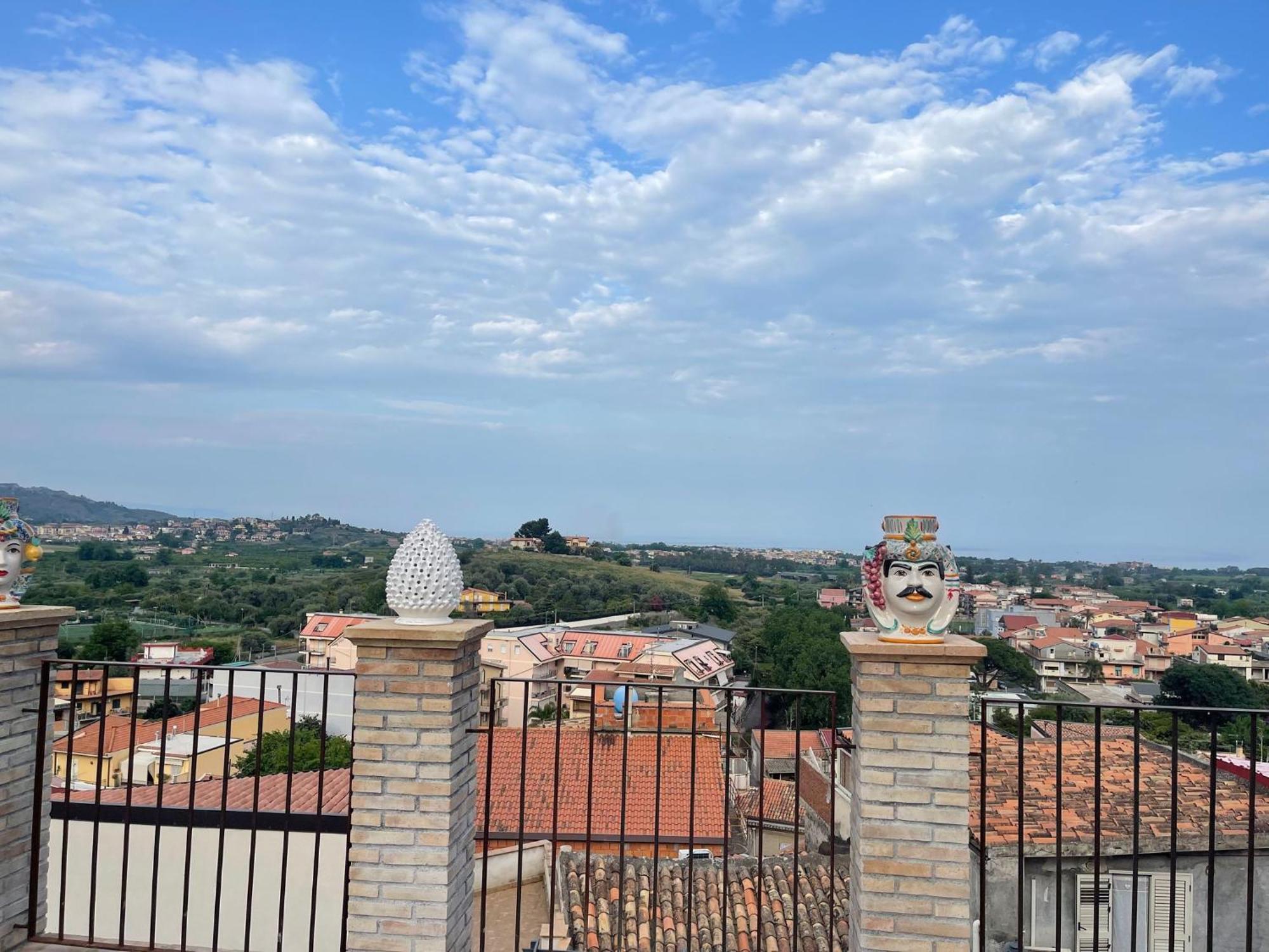 Bed And Relax-Il Maniero Bed & Breakfast Calatabiano Bagian luar foto