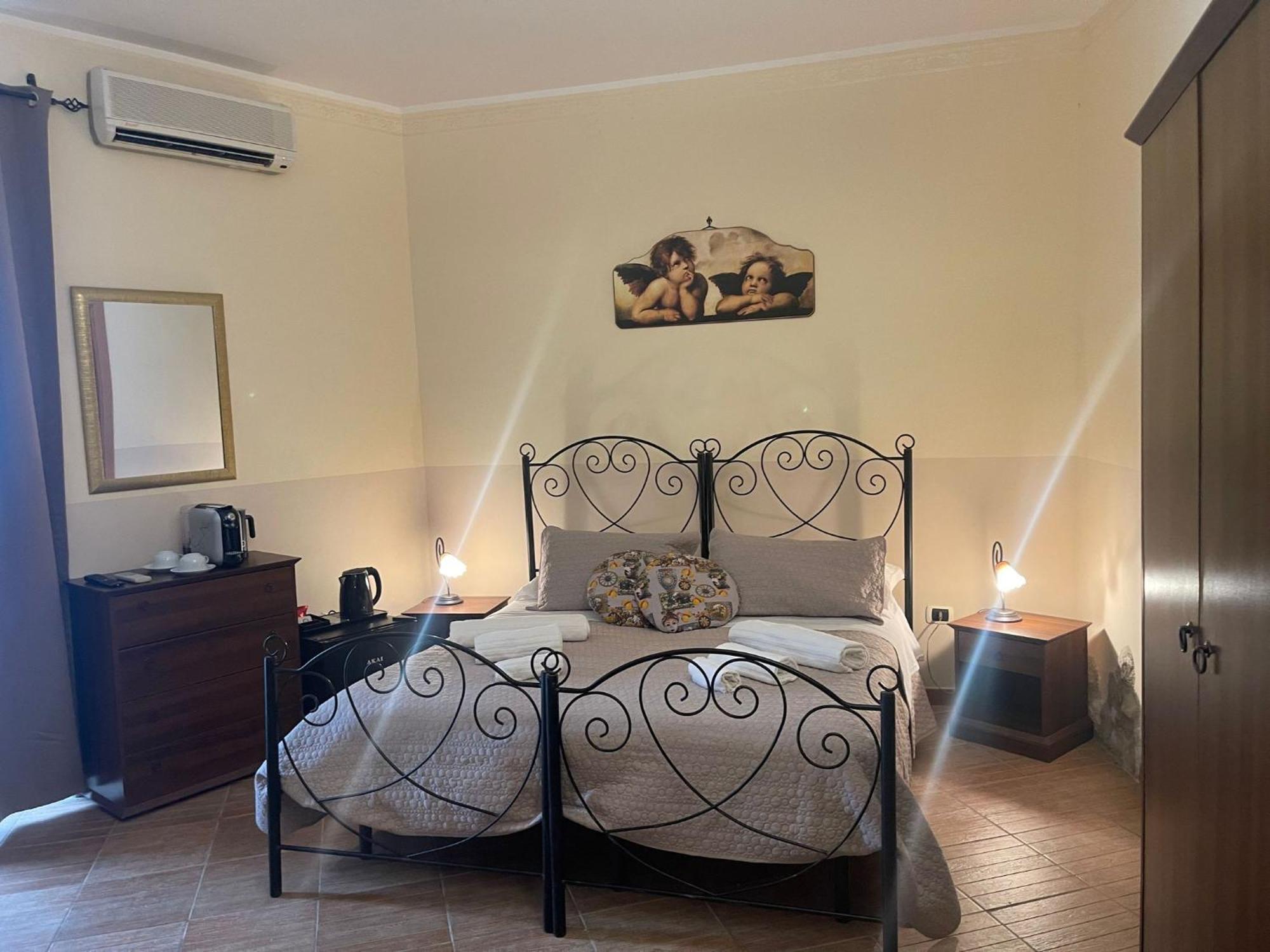 Bed And Relax-Il Maniero Bed & Breakfast Calatabiano Bagian luar foto