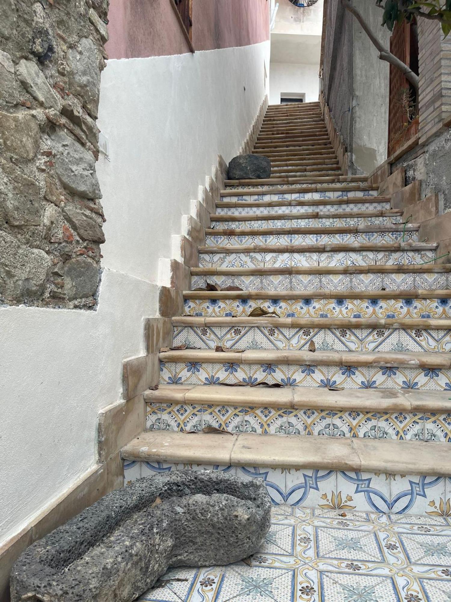 Bed And Relax-Il Maniero Bed & Breakfast Calatabiano Bagian luar foto