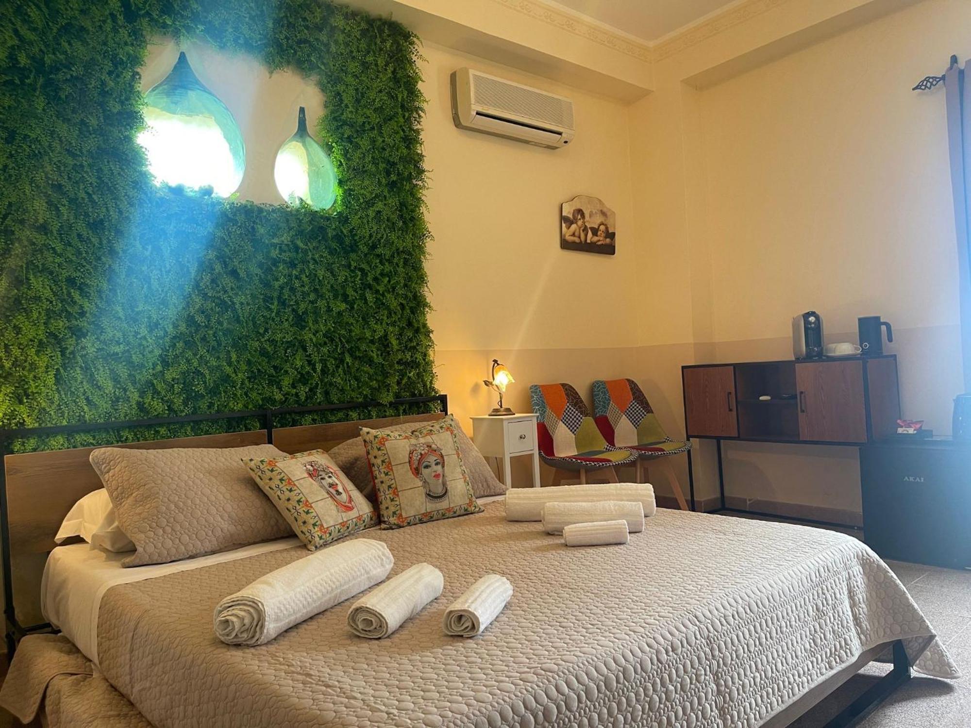Bed And Relax-Il Maniero Bed & Breakfast Calatabiano Bagian luar foto
