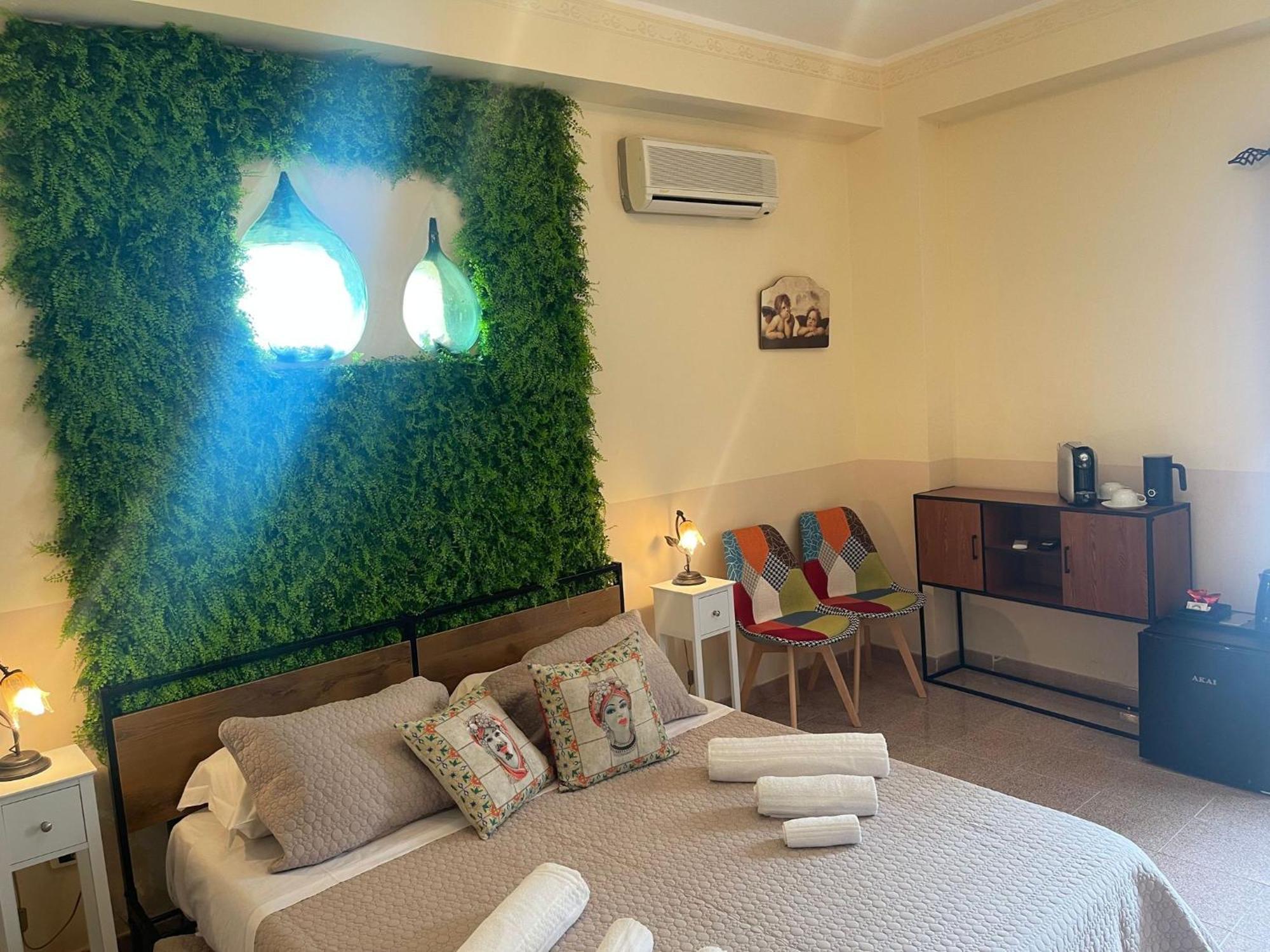 Bed And Relax-Il Maniero Bed & Breakfast Calatabiano Bagian luar foto